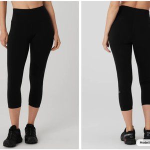 ALO Yoga Black High-Rise Cropped Leggings